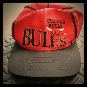 Vintage 90's 🔥 Bulls the game snapback hat